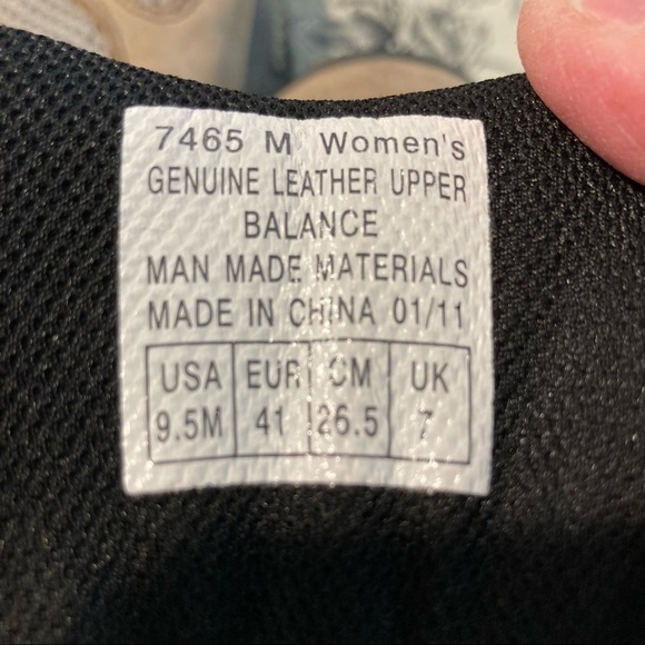 VASQUE Sz 9.5  Leather Gore-Tex Vibram Soles Hiking Boots - Picture 5 of 15